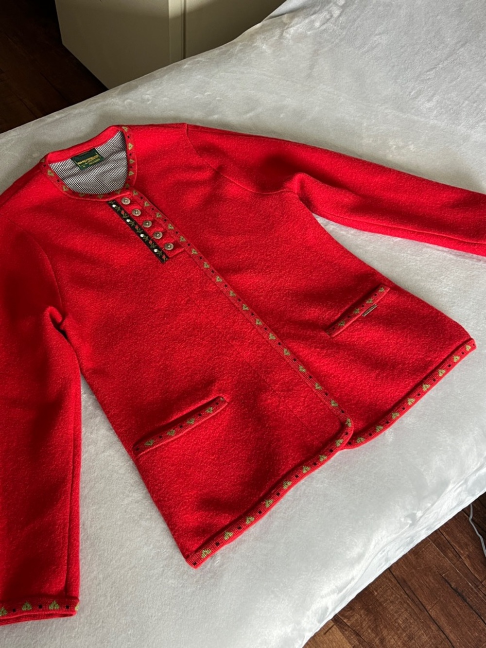 Vintage red boiled wool fair isle Icelandic ski apres nordic trachten coat 42